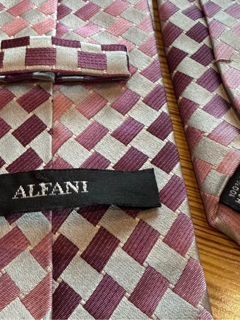 Alfani Y2K Men’s Silk Tie Pink Purple Silver Geometric Basketweave 61”